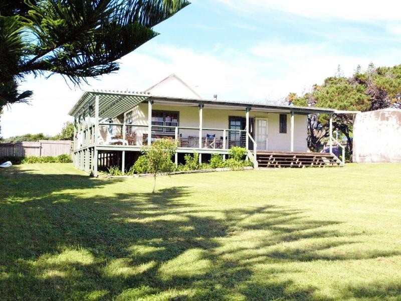 76 Flowers Dr, Catherine Hill Bay NSW 2281