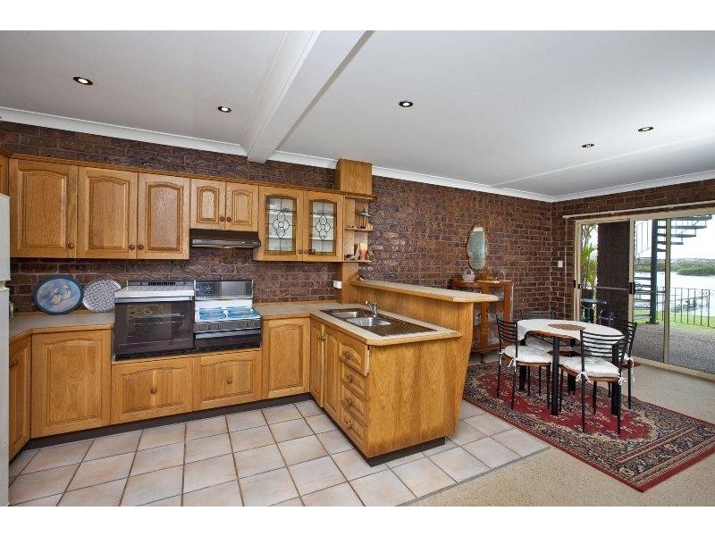 161 Bowman St, Swansea NSW 2281