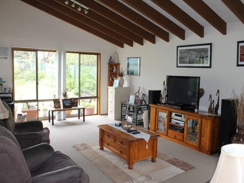 323 Old Pacific Hwy, Swansea NSW 2281