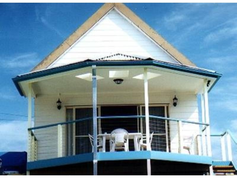 4 Central  Ave, Nords Wharf NSW 2281