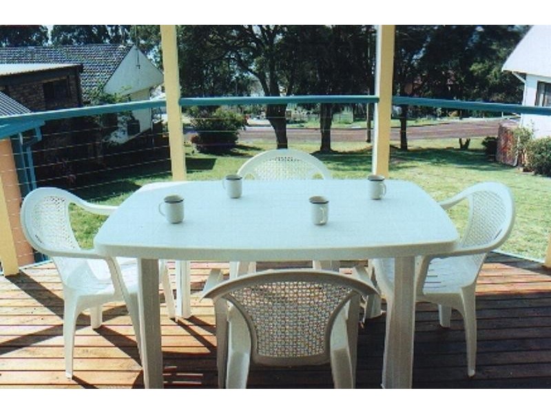 4 Central  Ave, Nords Wharf NSW 2281