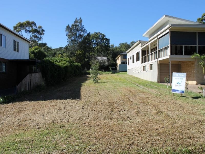 127 Marine Pde, Nords Wharf NSW 2281