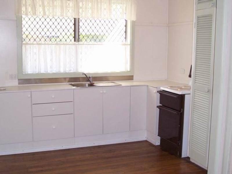 12 Beach  St, Belmont South NSW 2280