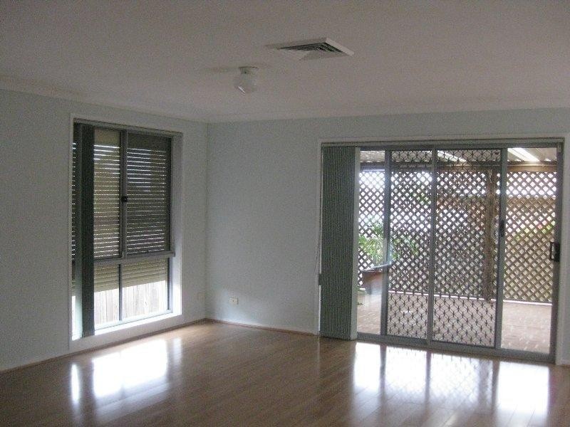 37 Tasman Ct, Caves Beach NSW 2281