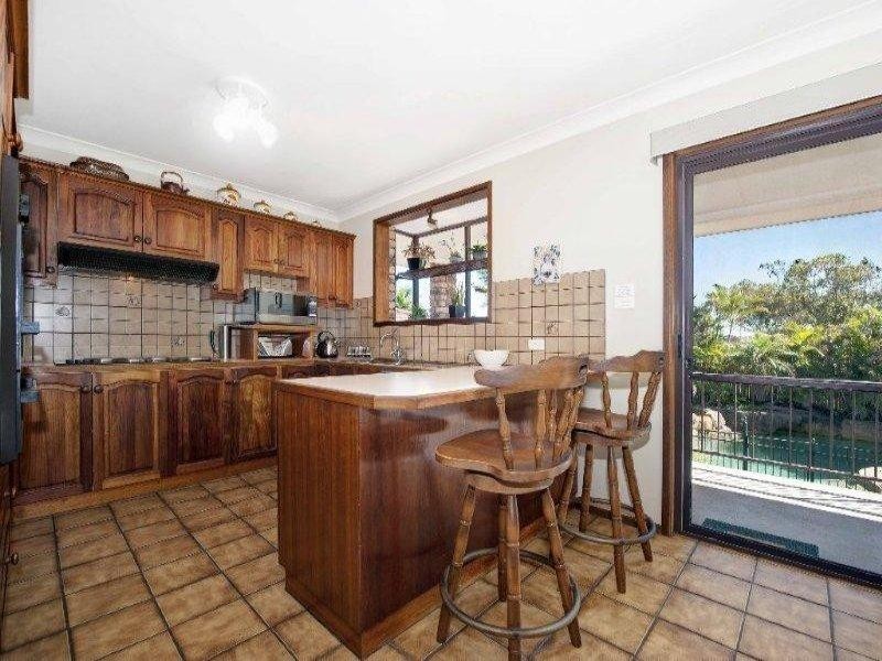 3 Park Ave, Caves Beach NSW 2281