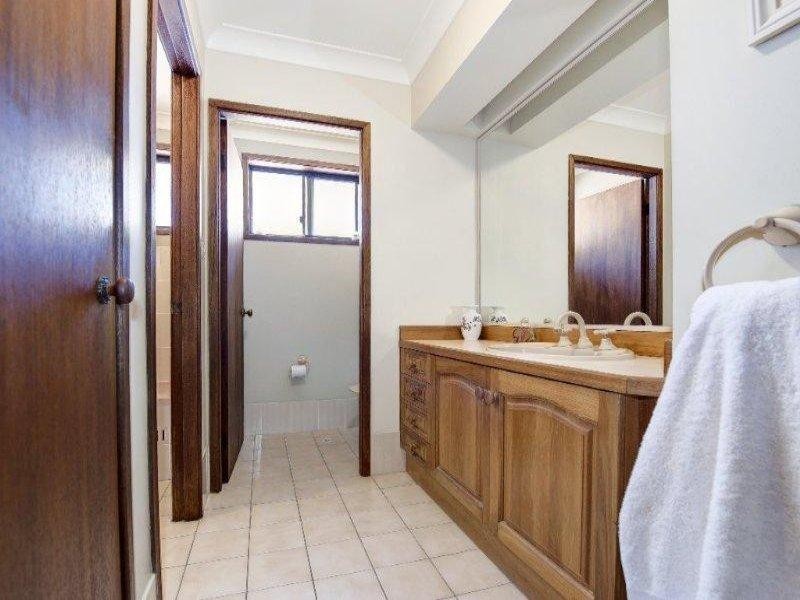 3 Park Ave, Caves Beach NSW 2281