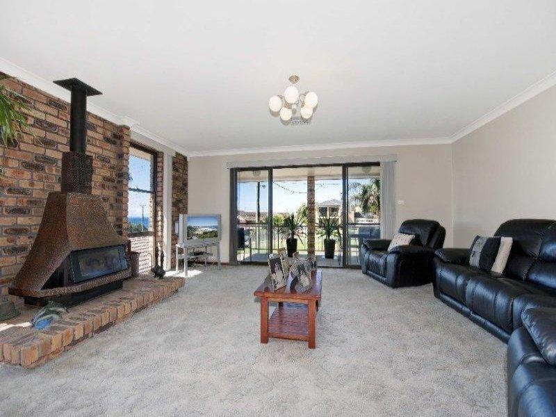 3 Park Ave, Caves Beach NSW 2281