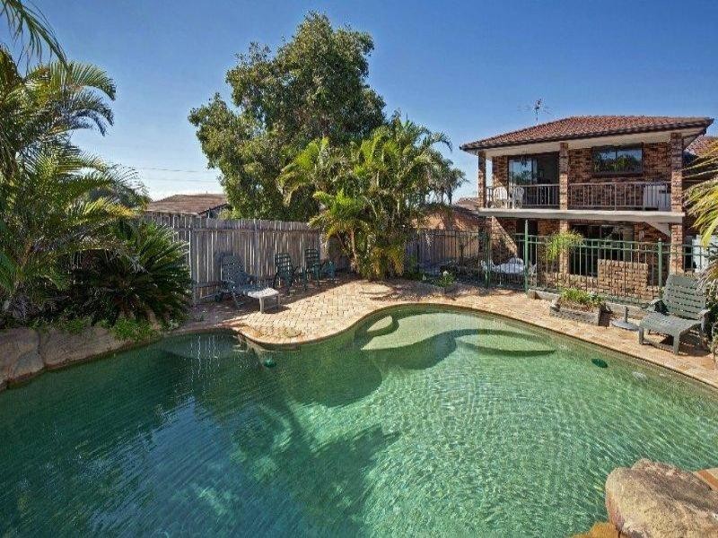 3 Park Ave, Caves Beach NSW 2281