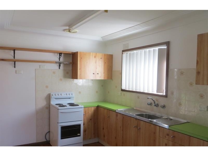 29 Barellan St, Caves Beach NSW 2281