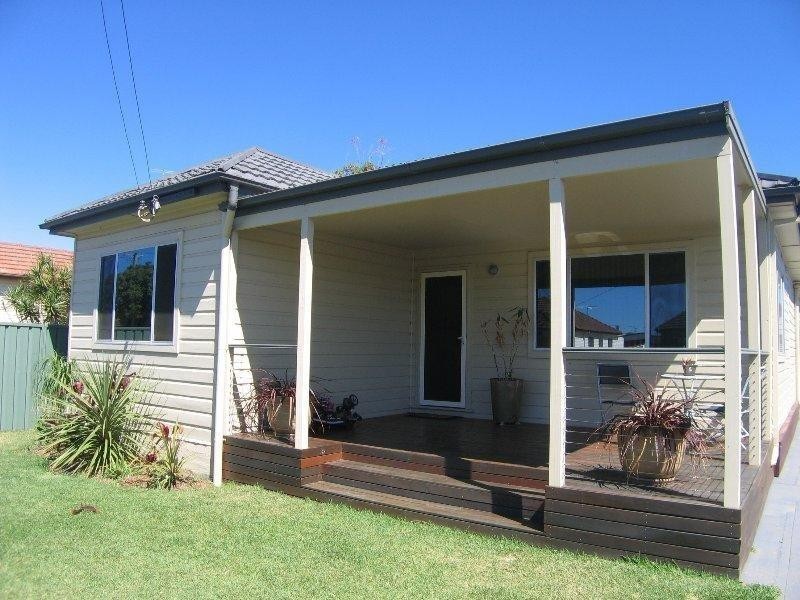 19 George  St, Swansea NSW 2281