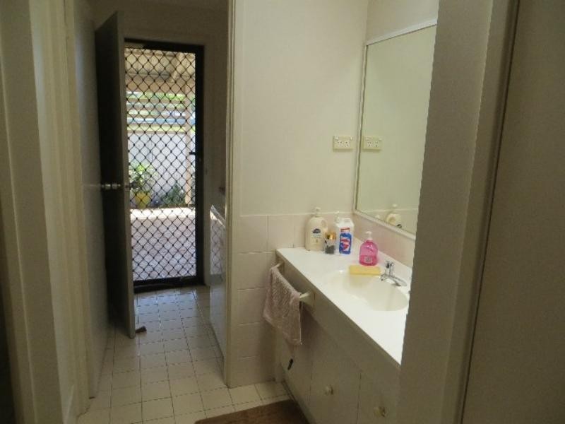 21 Tasman  Ct, Caves Beach NSW 2281
