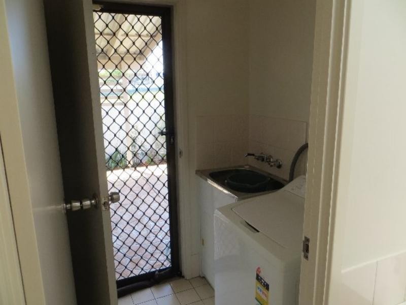 21 Tasman  Ct, Caves Beach NSW 2281