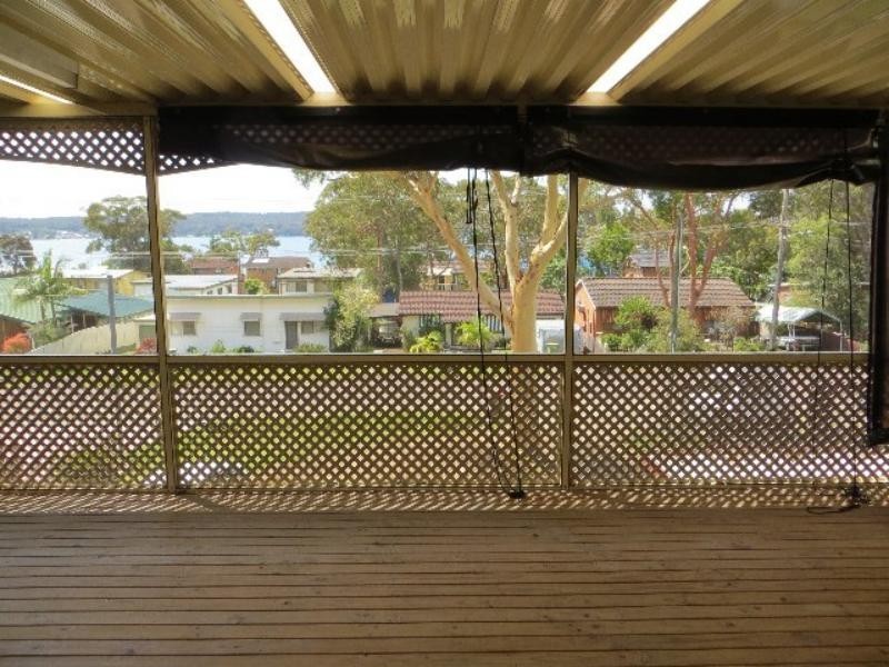 51 Winbin  Cres, Gwandalan NSW 2259