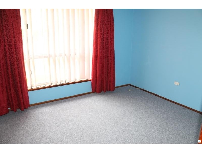 162 Macquarie Gr, Caves Beach NSW 2281