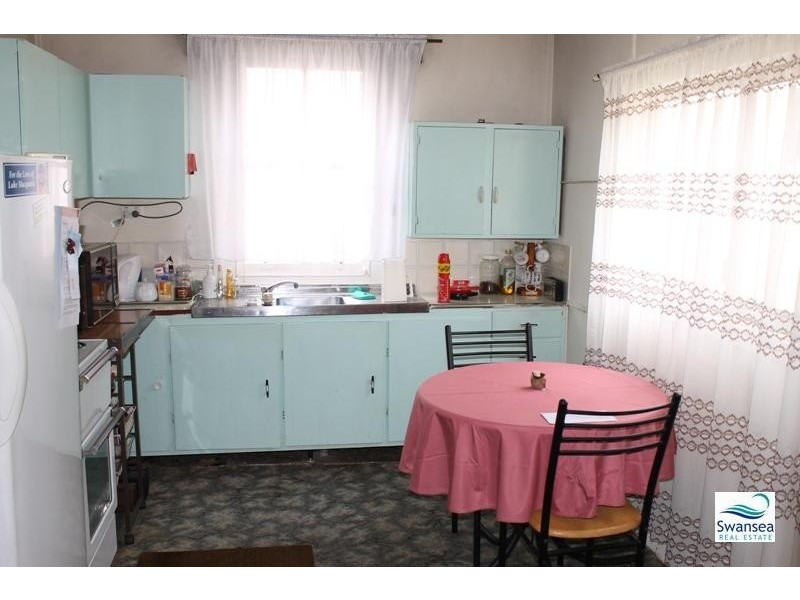 70 Pelican St, Swansea NSW 2281