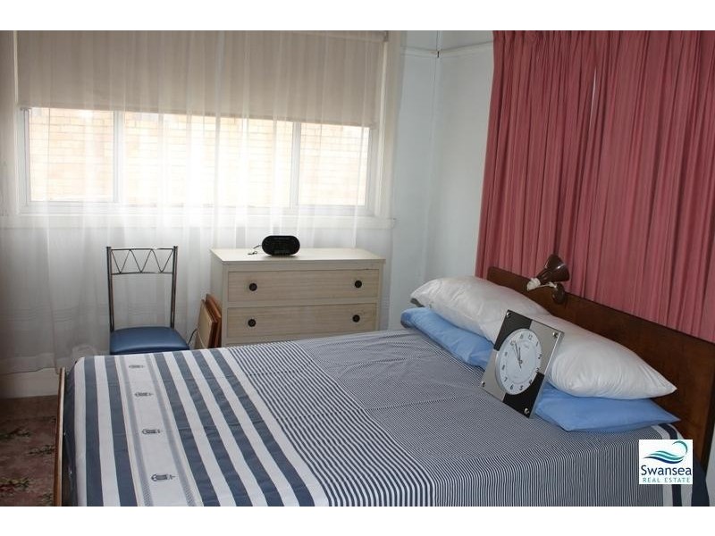 70 Pelican St, Swansea NSW 2281