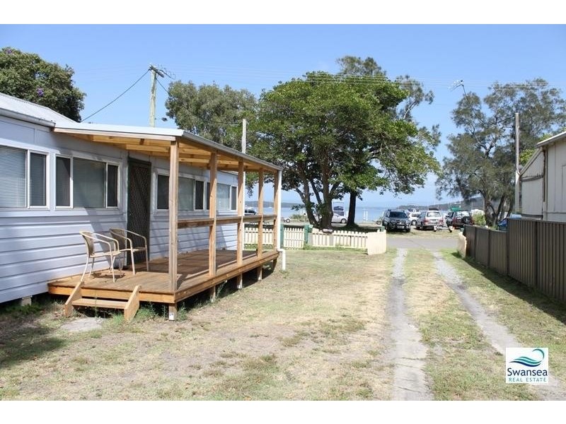 8 The Esplanade Esp, Swansea NSW 2281