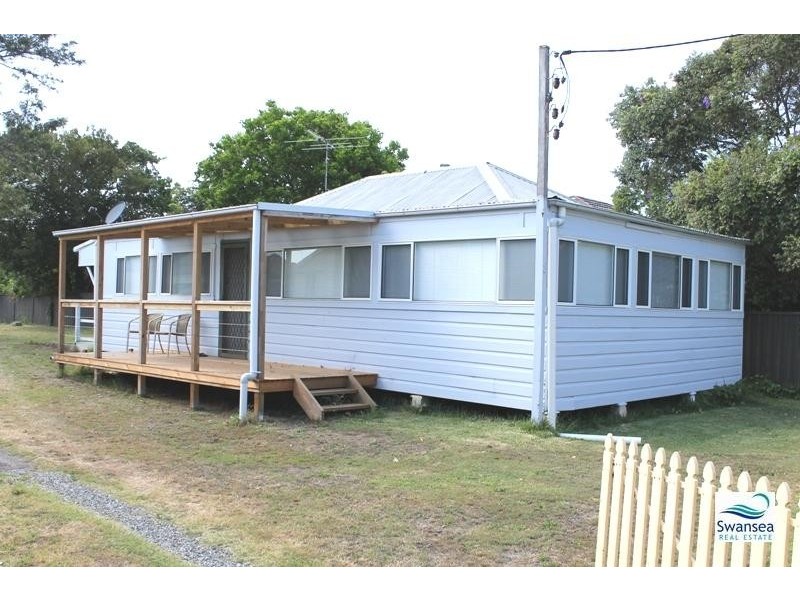 8 The Esplanade Esp, Swansea NSW 2281