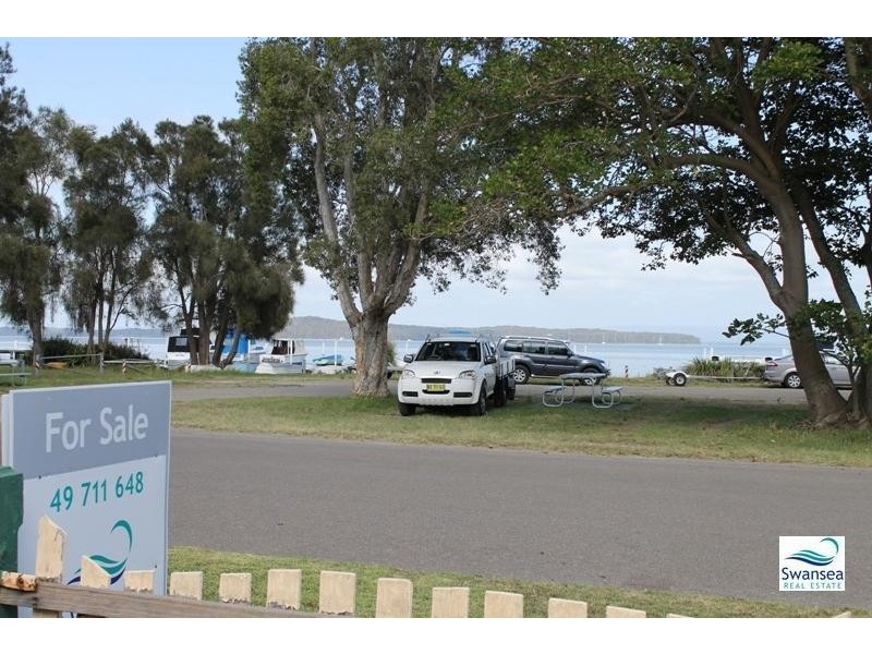 8 The Esplanade Esp, Swansea NSW 2281