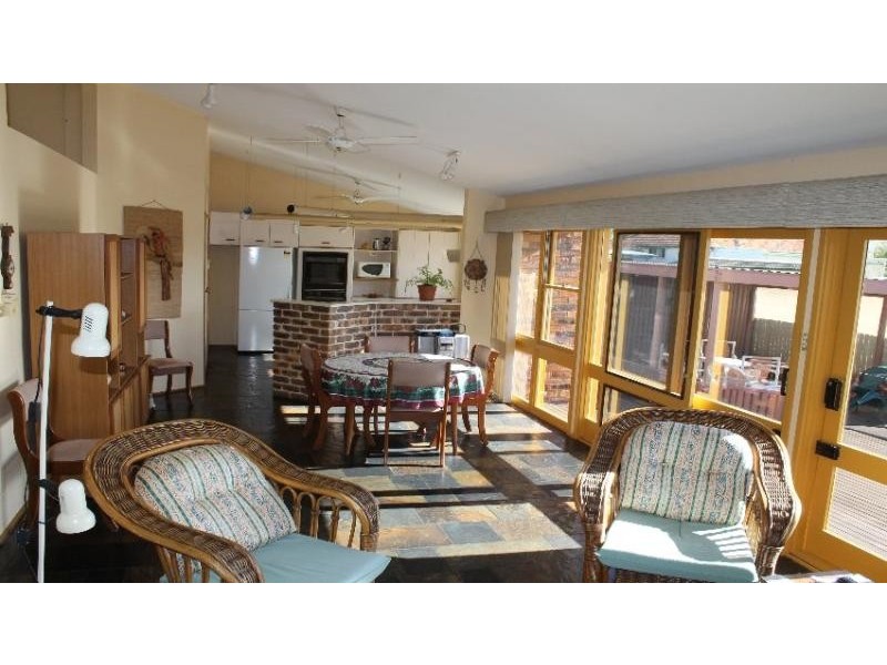 7 Bali  St, Blacksmiths NSW 2281