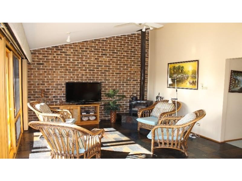 7 Bali  St, Blacksmiths NSW 2281