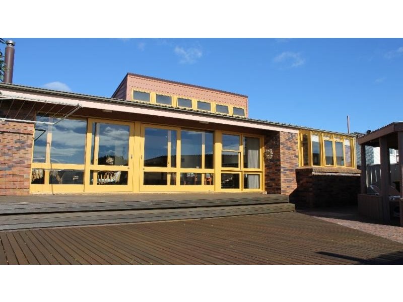 7 Bali  St, Blacksmiths NSW 2281