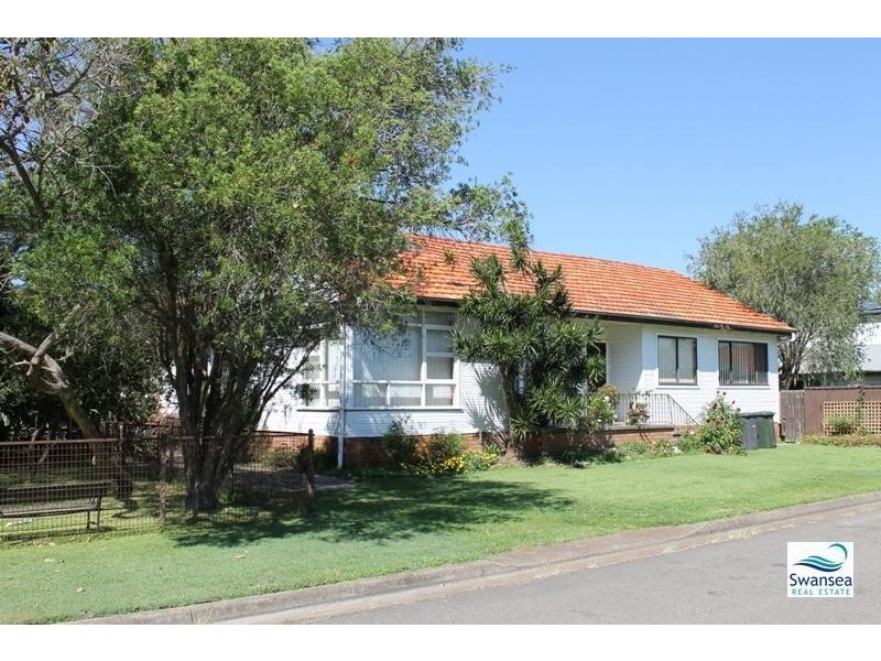 74 Soldiers Rd, Pelican NSW 2281
