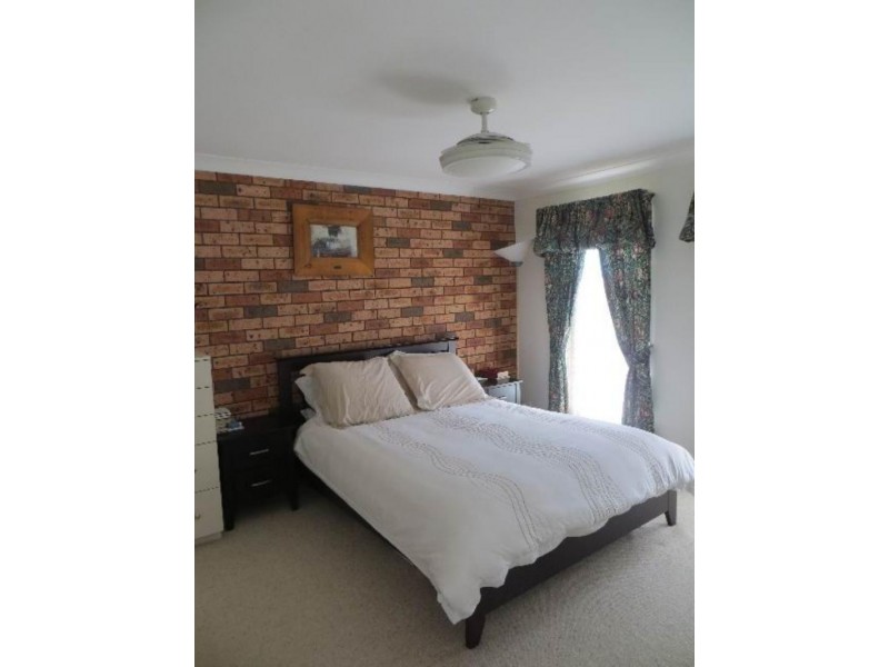 28a  Seaspray  Cl, Caves Beach NSW 2281