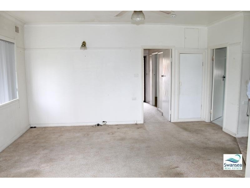 17 Lake Rd, Swansea NSW 2281