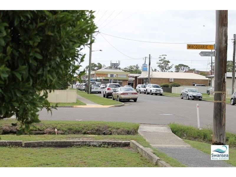 17 Lake Rd, Swansea NSW 2281