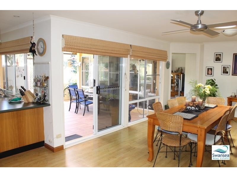 355 Old Pacific Hwy, Swansea NSW 2281