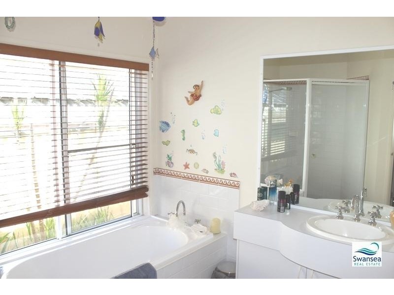 355 Old Pacific Hwy, Swansea NSW 2281