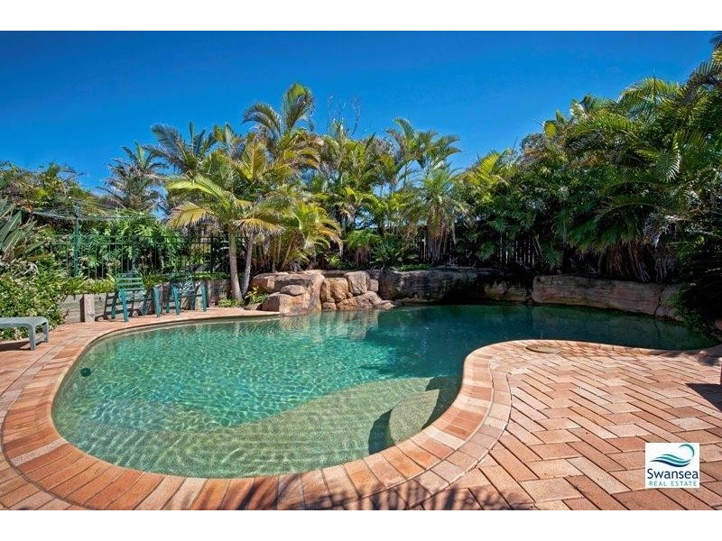 3 Park Ave, Caves Beach NSW 2281