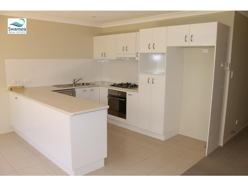 2/12 Wallace St, Swansea NSW 2281