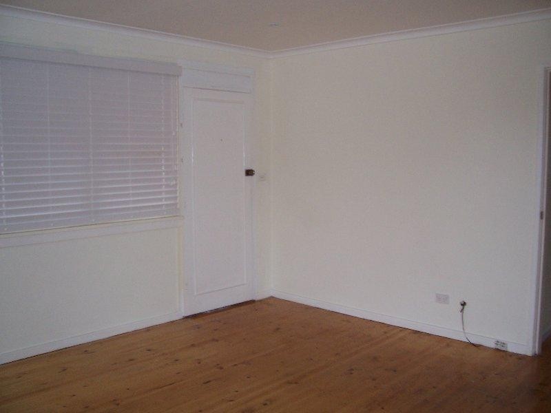 15 Phillip  St, Caves Beach NSW 2281