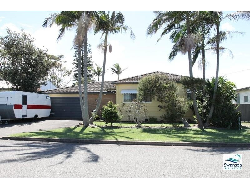 15 Kolang St, Blacksmiths NSW 2281