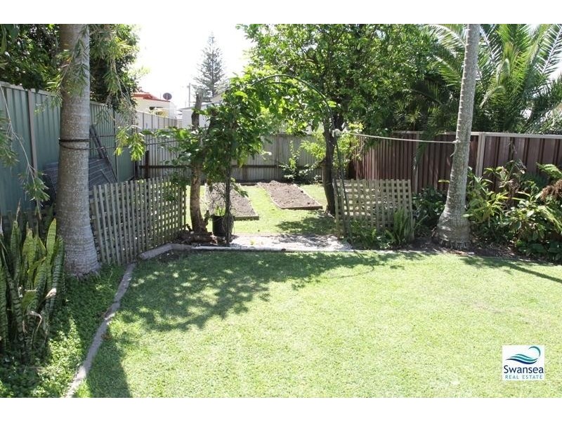 15 Kolang St, Blacksmiths NSW 2281