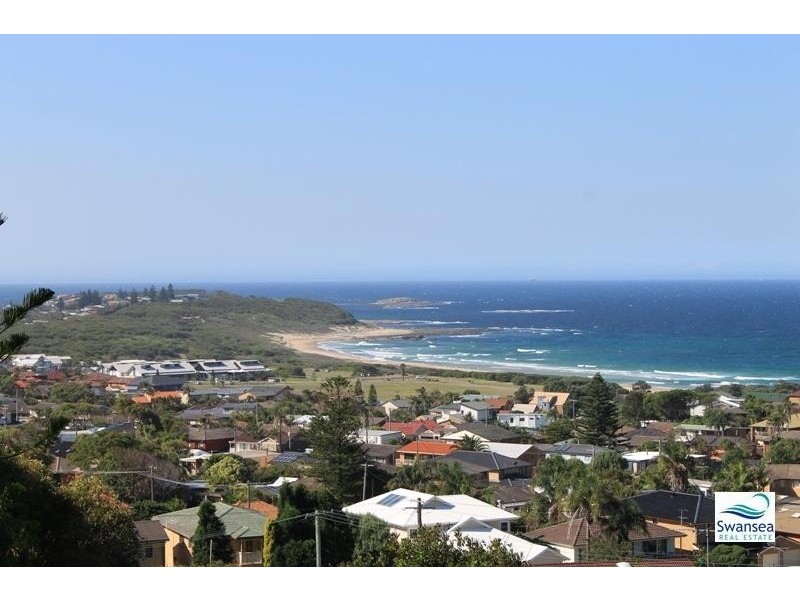 38 Scenic Dr, Caves Beach NSW 2281