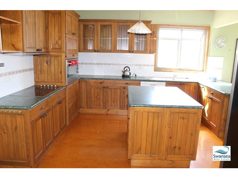 38 Scenic Dr, Caves Beach NSW 2281