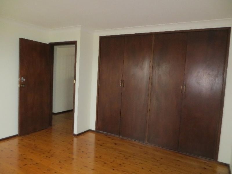9 South Cl, Caves Beach NSW 2281