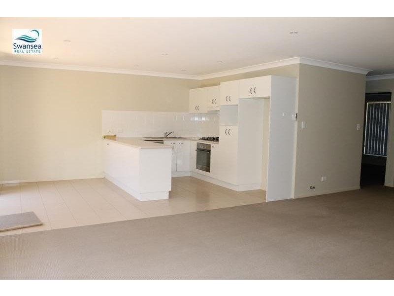 4/12 Wallace St, Swansea NSW 2281