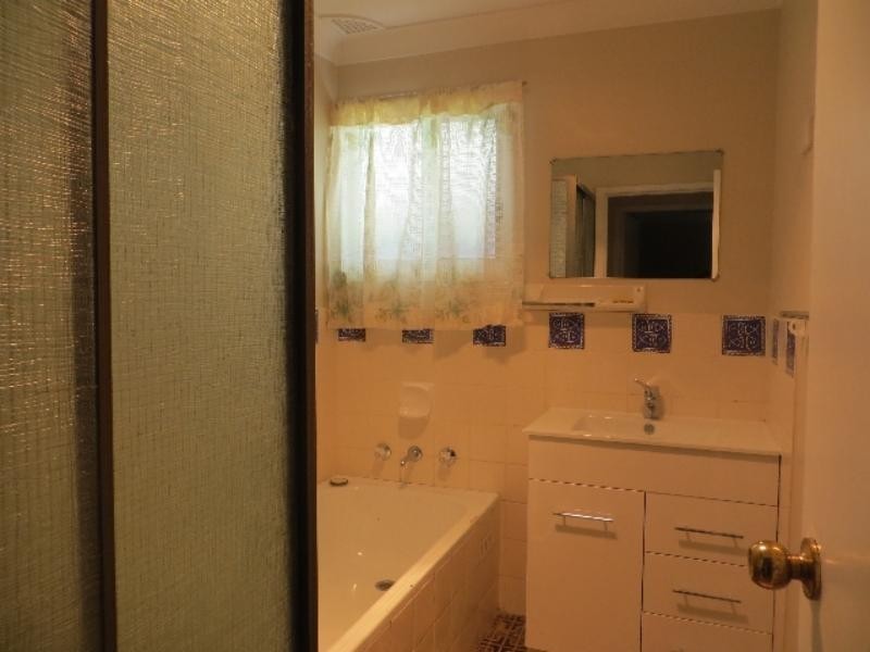 29 Bambara  Ave, Summerland Point NSW 2259