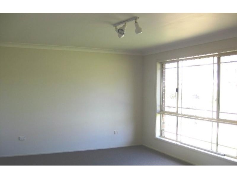 1a Middle  St, Caves Beach NSW 2281