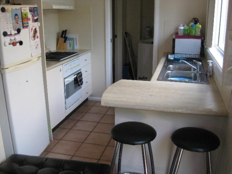 2/33-39 Haddon  Cres, Marks Point NSW 2280