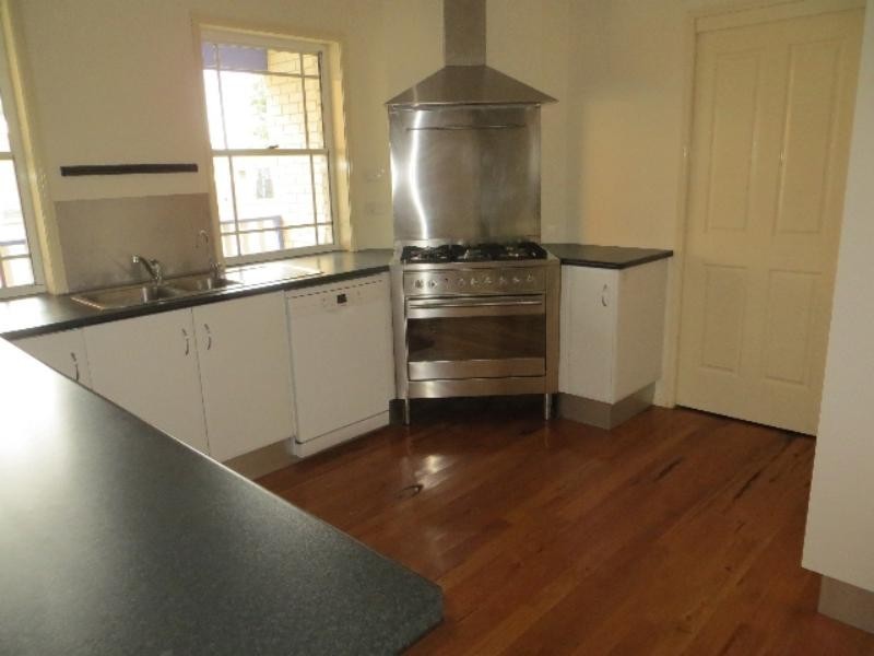6 Burke  St, Swansea NSW 2281