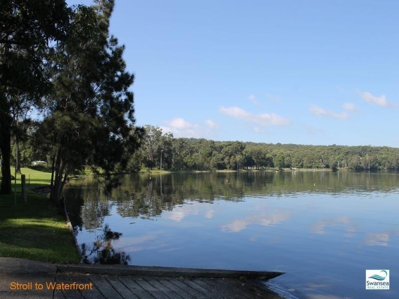 64 Kingfisher Cct, Cams Wharf NSW 2281