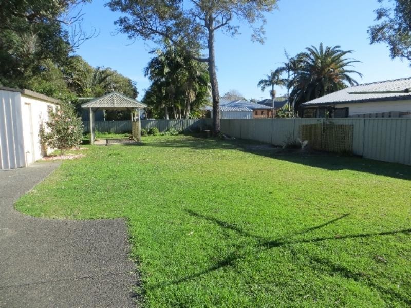 832 Pacific  Hwy, Marks Point NSW 2280