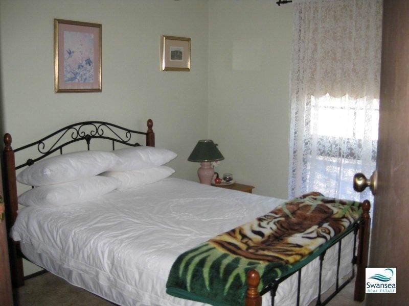 22 Caldwell St, Caves Beach NSW 2281