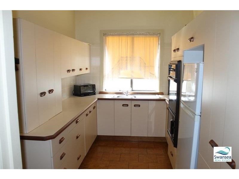 302 Pacific Hwy, Swansea NSW 2281