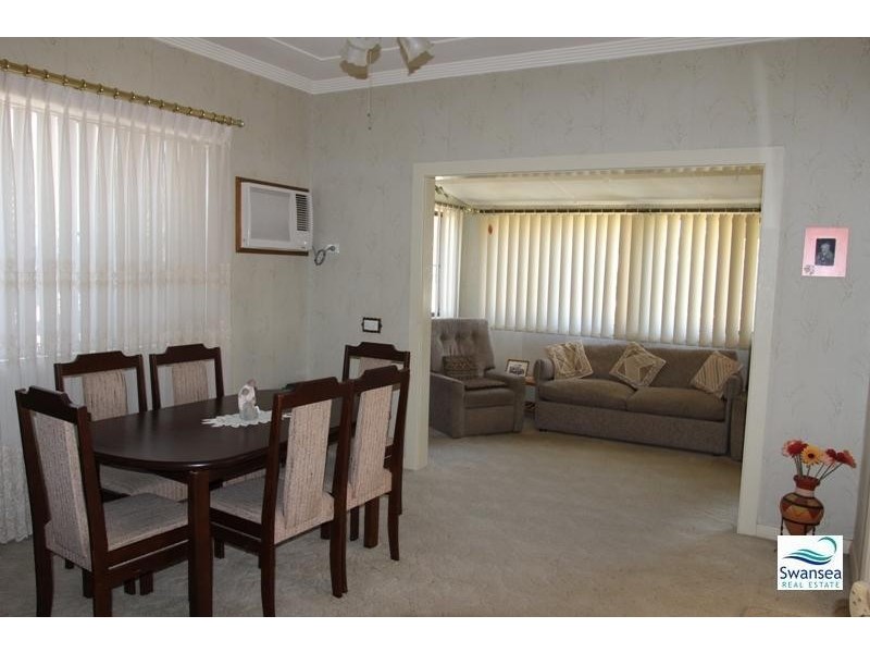 302 Pacific Hwy, Swansea NSW 2281